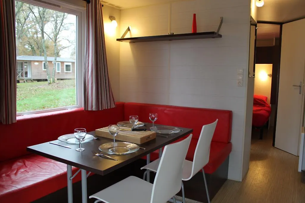 Holiday park Domaine Lacs De Gascogne Hotel Seissan France